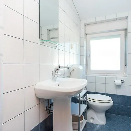 With A Parking Space Baska, Krk - 22681 Apartment Baska (Krk)