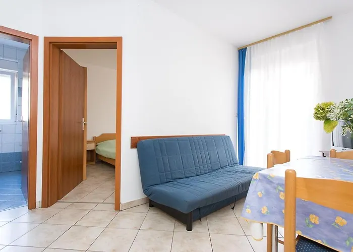 Apartment With Parking Space Baska, Krk - 22681 Baska (Krk)