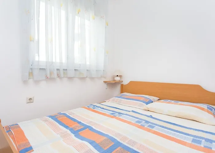 Apartment With Parking Space Baska, Krk - 22681 *