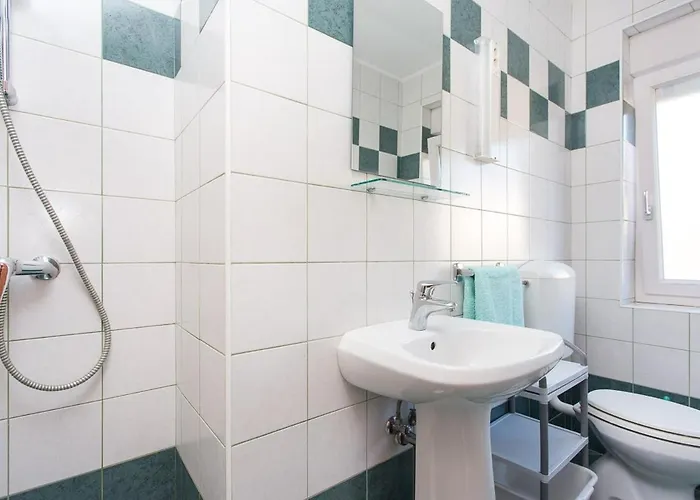 Apartment With Parking Space Baska, Krk - 22681 Baska (Krk)