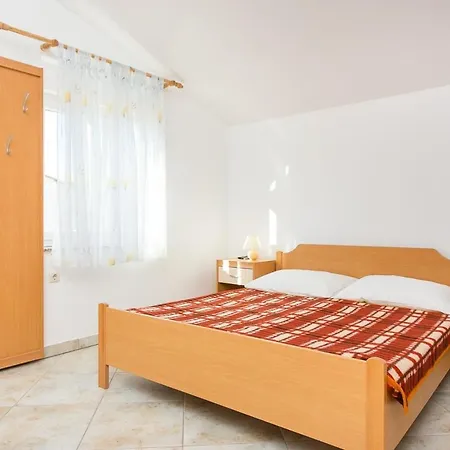 Apartman With Parking Space Baska, Krk - 22681 Baška